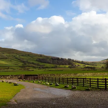 בית נופש Hall Bank Barn